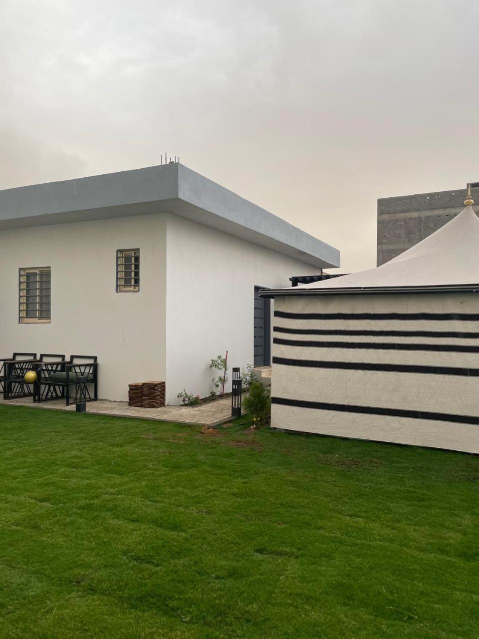 Garden Land Aparthotel Khamis Mushait Exterior photo